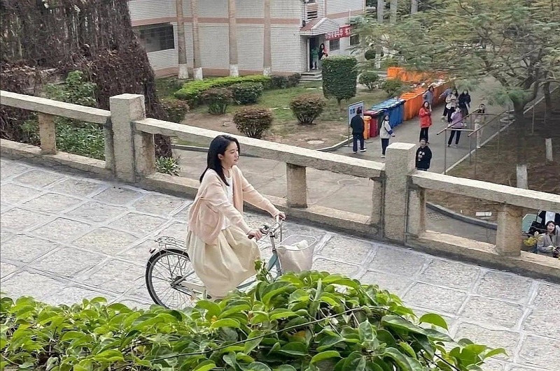 Trương Tuyết Nghênh vai Lạc Chỉ đang ghi hình bản điện ảnh Đường đua Hoa ngữ tháng 1: Hồ Nhất Thiên, Ngô Cẩn Ngôn liệu có vượt qua Trần Hiểu, Vương Nhất Bác? ảnh 3