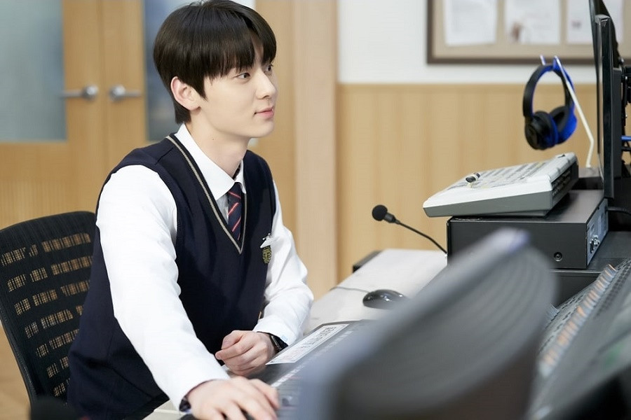 3 lý do để chờ đợi nhân vật của Hwang Min Hyun (NU'EST) trong “Live On” lên sóng ảnh 2