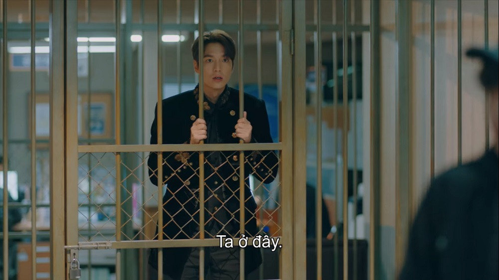 Thả thính tới tấp nhưng Lee Min Ho vẫn bị “crush” tống giam ở tập 2 “Quân Vương Bất Diệt“ ảnh 5