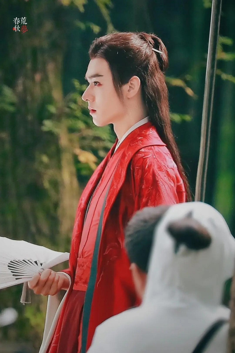 “Sơn Hà Lệnh“: Đầu tư vài chục bộ đồ, Cung Tuấn đóng kiếm hiệp mà tưởng diễn thời trang ảnh 1