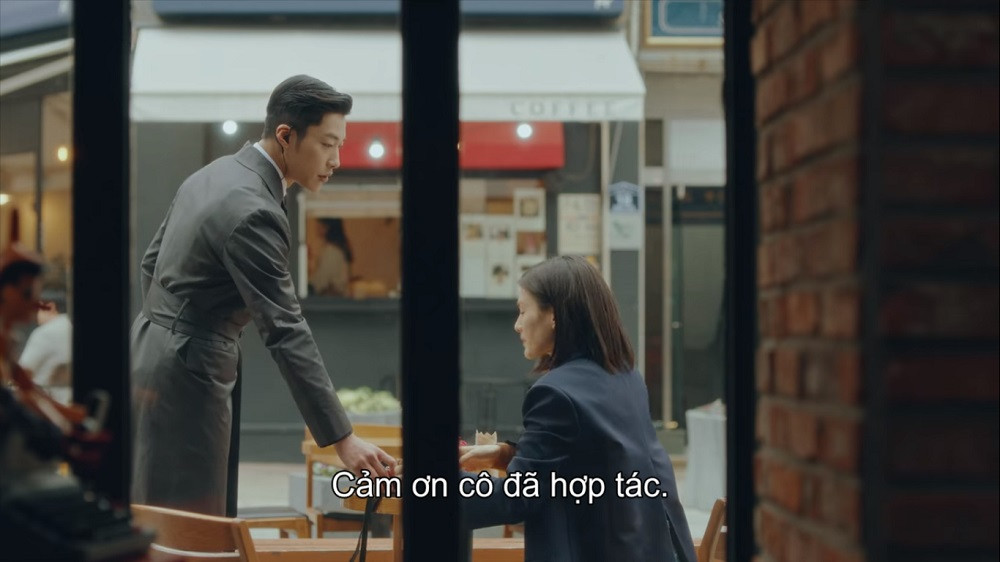 Thả thính tới tấp nhưng Lee Min Ho vẫn bị “crush” tống giam ở tập 2 “Quân Vương Bất Diệt“ ảnh 9