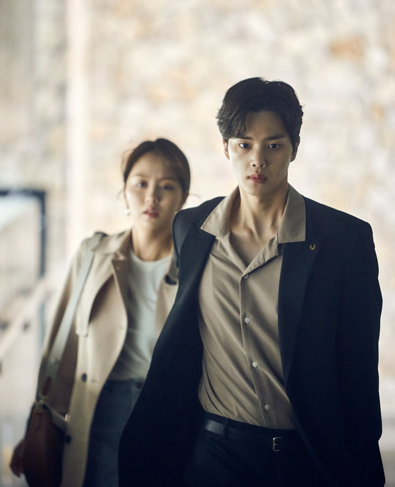 Mỹ nam Song Kang “chốt đơn” làm trai hư sánh đôi cùng Han So Hee trong “I Know But“ ảnh 3