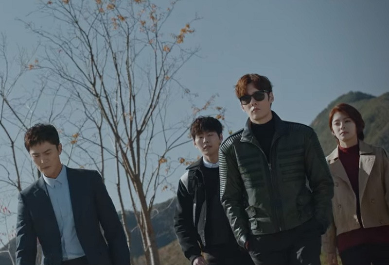 "Tổ chức RUGAL": Chỉ tập trung vào các cảnh hành động mãn nhãn thôi liệu có đủ? ảnh 2