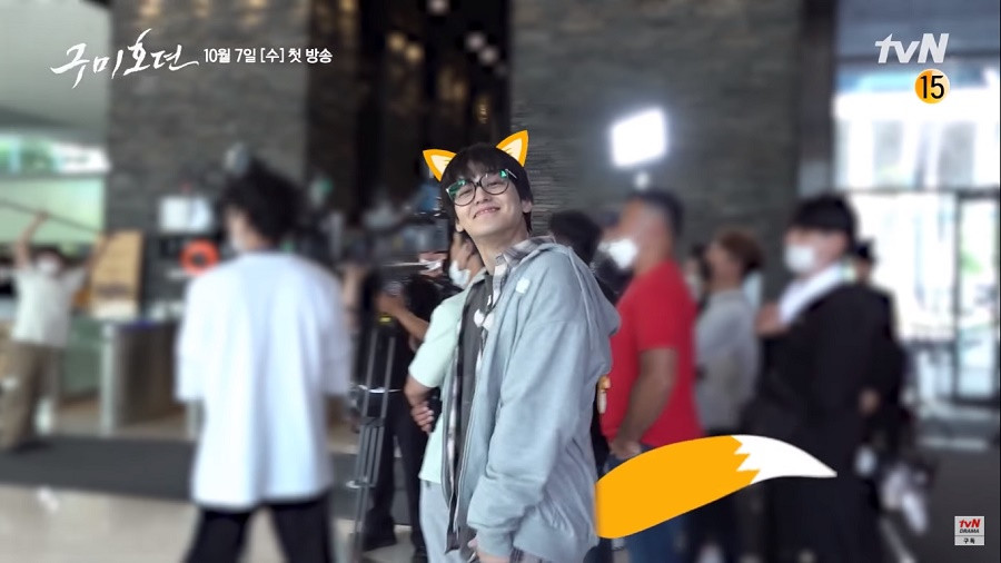 Kim Bum đầy rạng rỡ khác hẳn vẻ nguy hiểm trước đó ở hậu trường “Tale Of The Nine Tailed“ ảnh 3