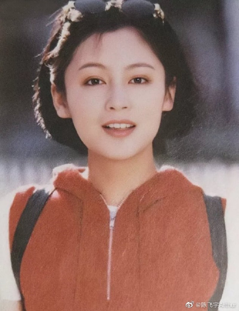 Hình ảnh Trần Phi Vũ lúc nhỏ được chia sẻ rầm rộ, netizen trầm trồ vì màn dậy thì thành công ảnh 4