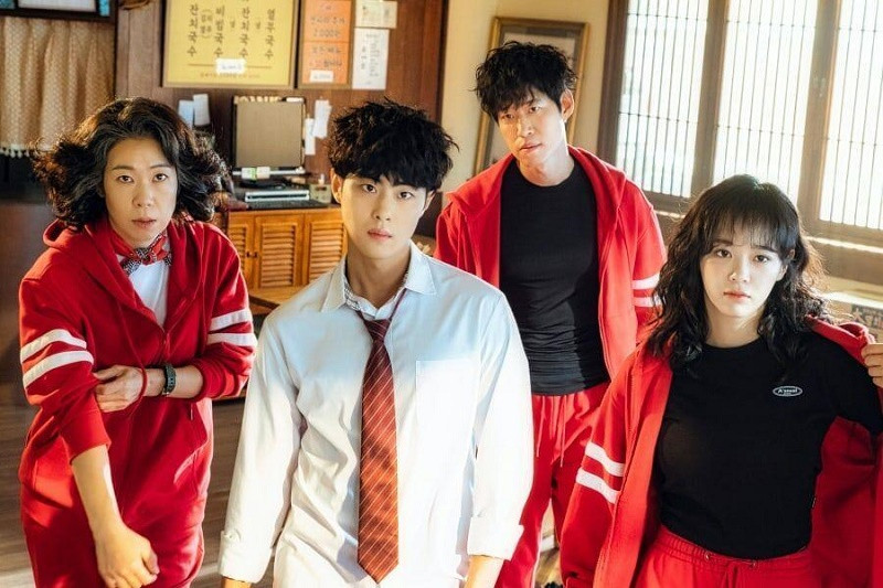 “Nghệ Thuật Săn Quỷ Và Nấu Mì” chưa kịp ra phần 2 thì biên kịch đã “khăn gói” ra đi ảnh 1