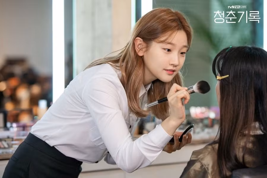 “Record Of Youth” mở màn đã chiếm vị trí No.1, Park Bo Gum xuất hiện đầy lịch lãm ảnh 2