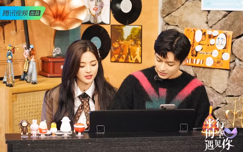 Hầu Minh Hạo - Dương Siêu Việt bỗng được fan nhiệt liệt “đẩy thuyền” vì quá ngọt ngào ảnh 1