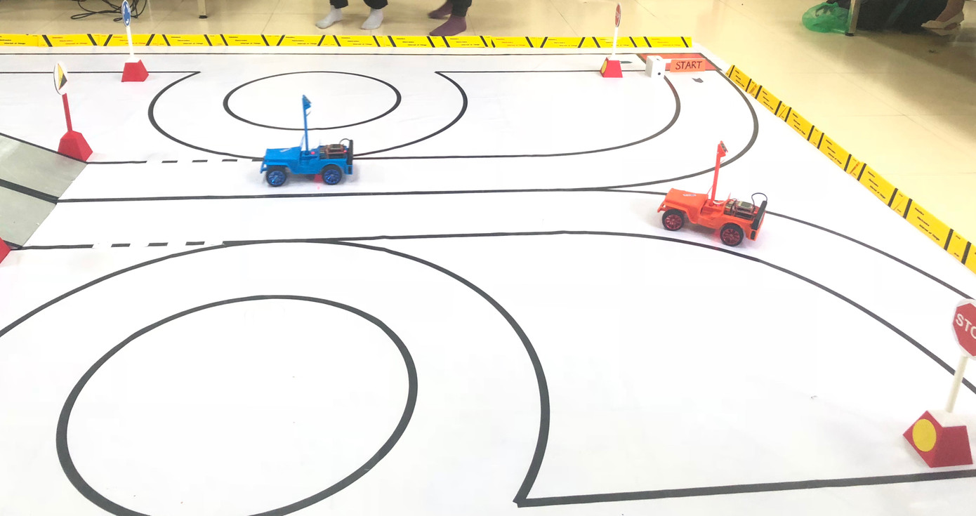 Hào hứng cuộc thi đua xe mô hình ô tô tự động - HUS Racing ảnh 5