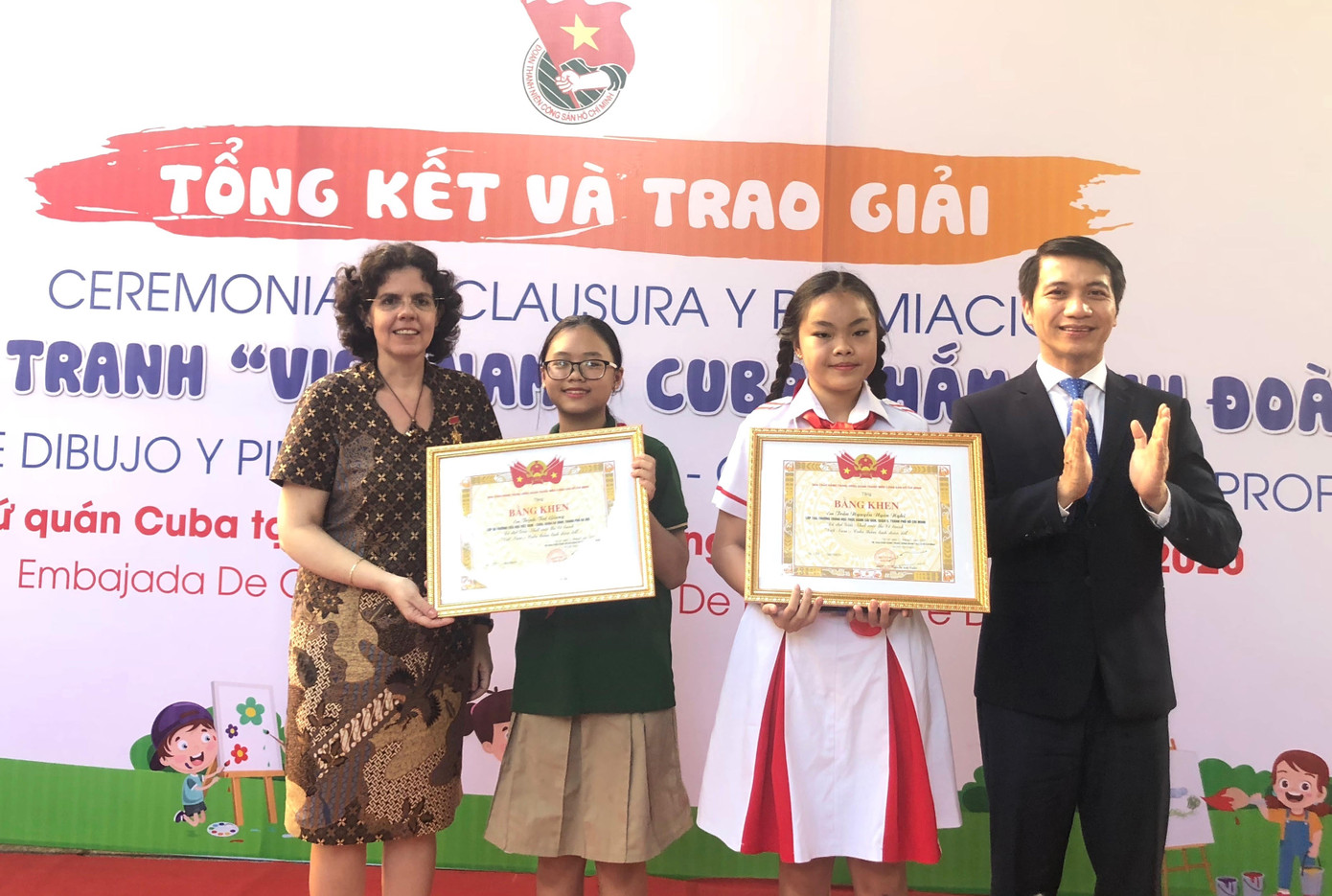 Hơn 1 triệu bài thi vẽ tranh ‘Việt Nam - Cuba thắm tình đoàn kết’ ảnh 1