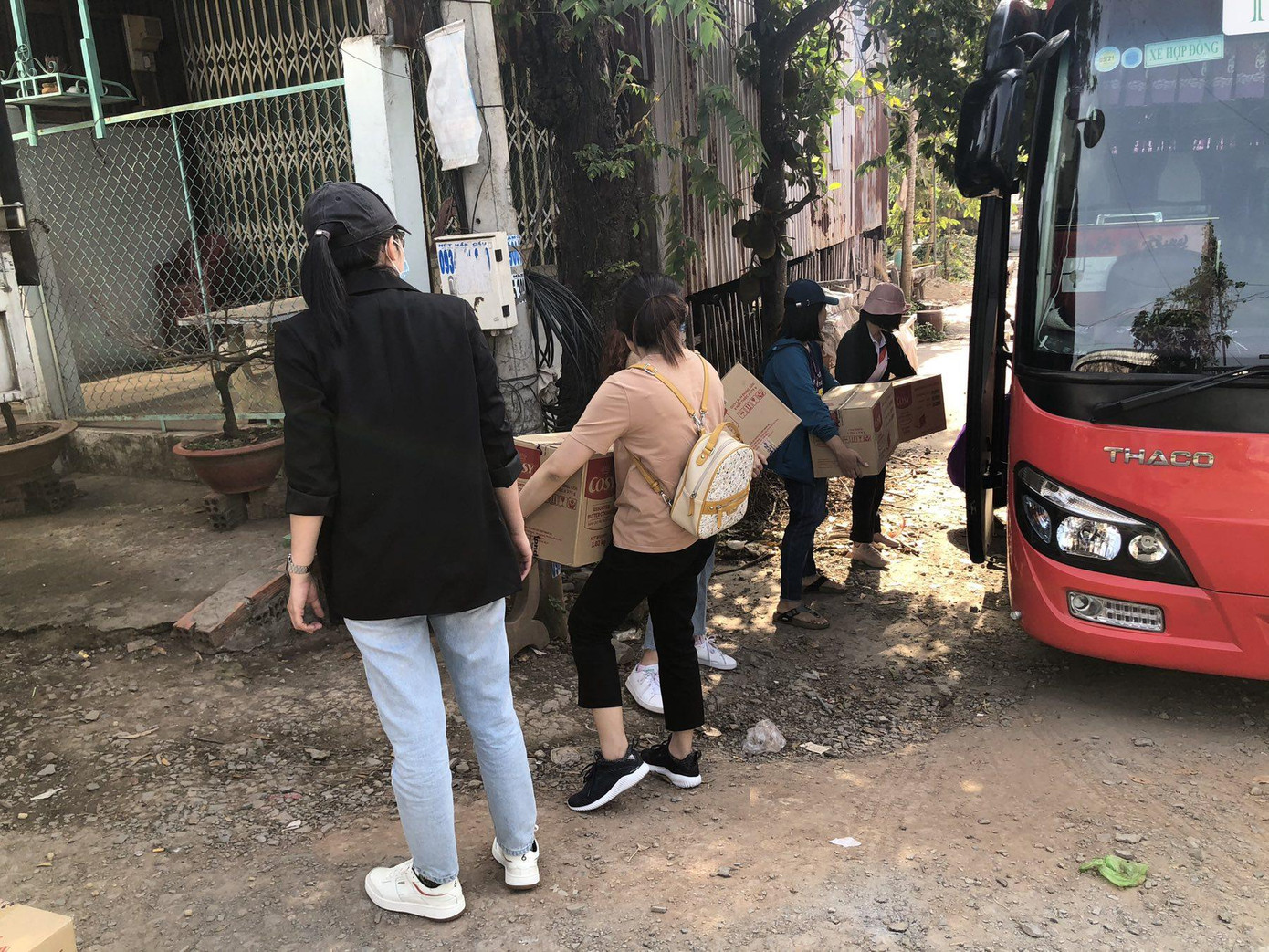 Theo chân “Novator” tặng 800 phần quà cho người dân tỉnh Đồng Tháp ảnh 1