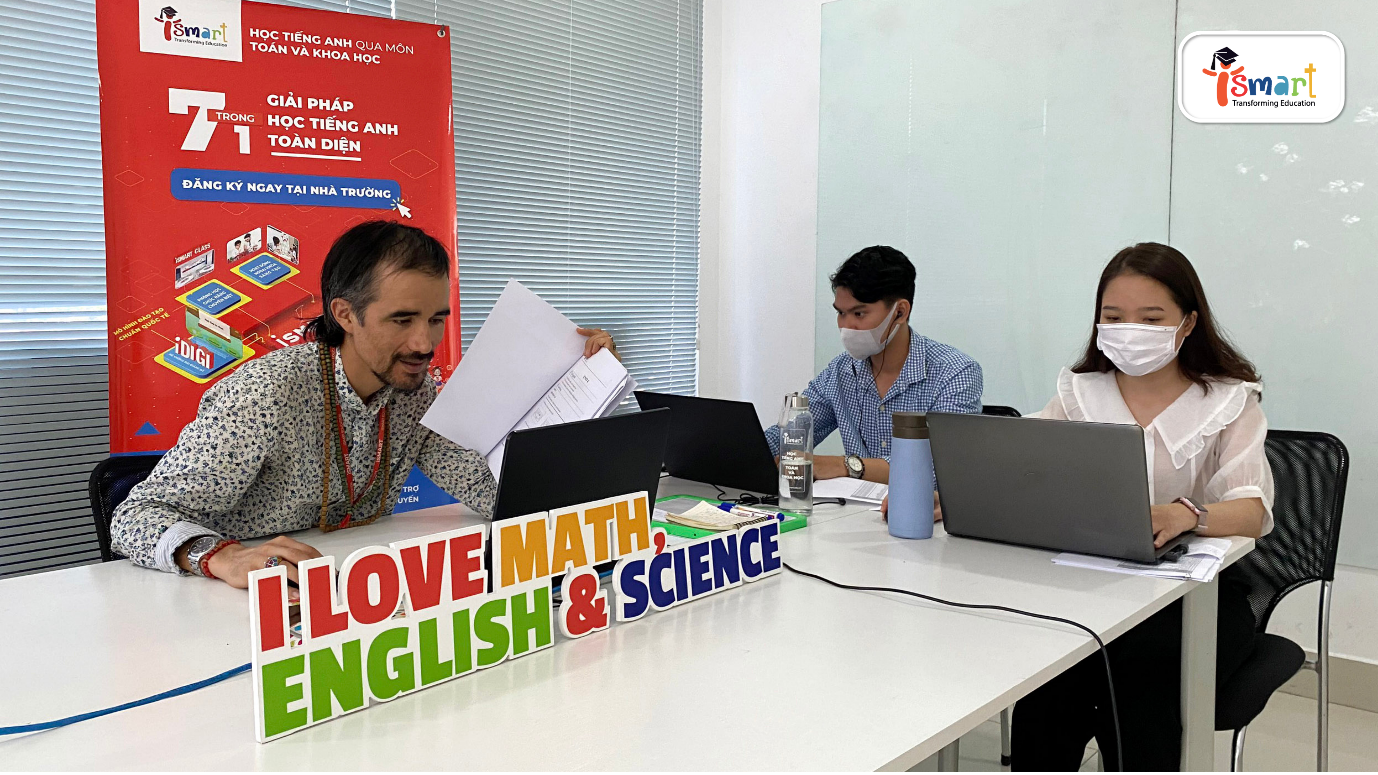 iSMART chuẩn bị nhiều phương án học trực tuyến tiếng Anh thông qua Toán và Khoa học cho học sinh ảnh 3