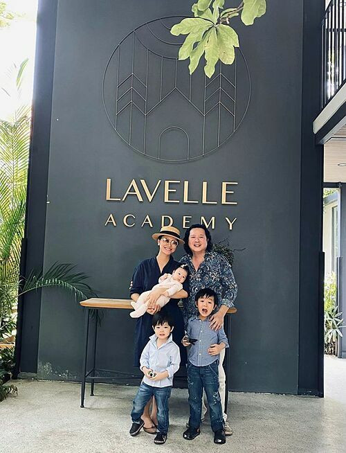 Showbiz 6/5: Hoàng Thùy bỏ thi Miss Supranational, Trương Thế Vinh, Thùy Ngân bị tố hẹn hò ảnh 7