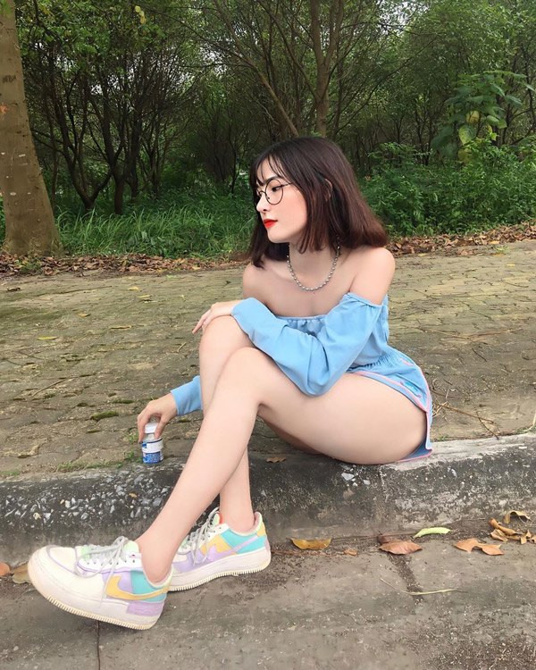 Sắc màu SV 24/7: 9X “lột xác” nhờ yoga, nữ sinh thiết kế thời trang thu nhập khủng ảnh 13