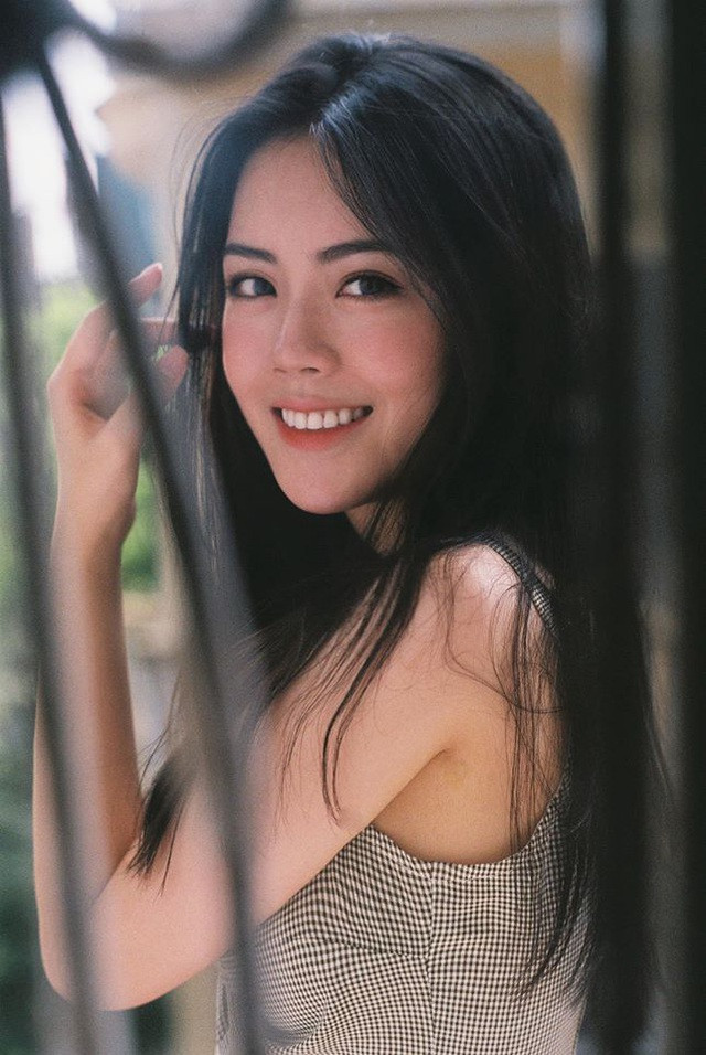 Sắc màu SV 5/7: Nữ sinh ngành Y - Dược “gây thương nhớ” với vẻ đẹp trong trẻo ảnh 12