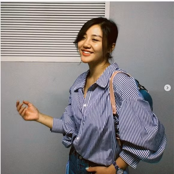 Showbiz 18/6: H'Hen Niê đi chân trần dưới mưa gây “sốt”, Hoàng Thùy Linh - Gil Lê tình tứ ảnh 21