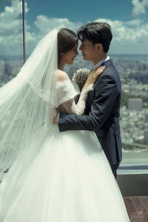 Showbiz 22/7: Hà Tăng gây sốt với vòng eo con kiến dù đã có 2 con, Tuấn Hưng ngưng ca hát ảnh 13