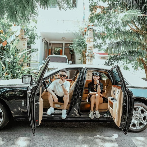 Đại gia Minh Nhựa “rap” về Wowy trên xe siêu sang 50 tỷ khiến cư dân mạng xôn xao ảnh 10