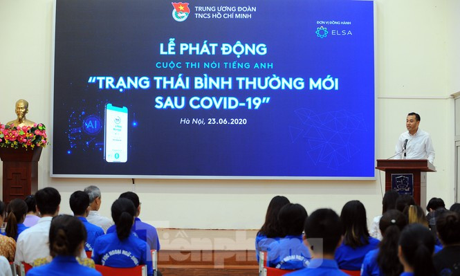 Sắc màu SV 24/6: Cô gái bại não thành sinh viên trường Luật, hot girl cơ khí gây sốt mạng ảnh 4