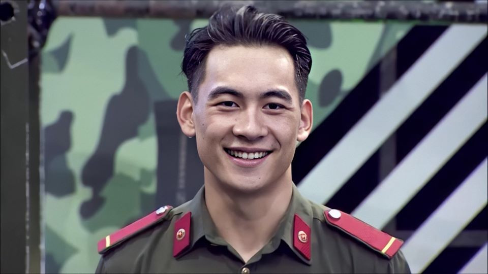 Tham gia Chúng tôi là chiến sĩ, chàng cảnh vệ gây thương nhớ với ngoại hình cực điển trai ảnh 6