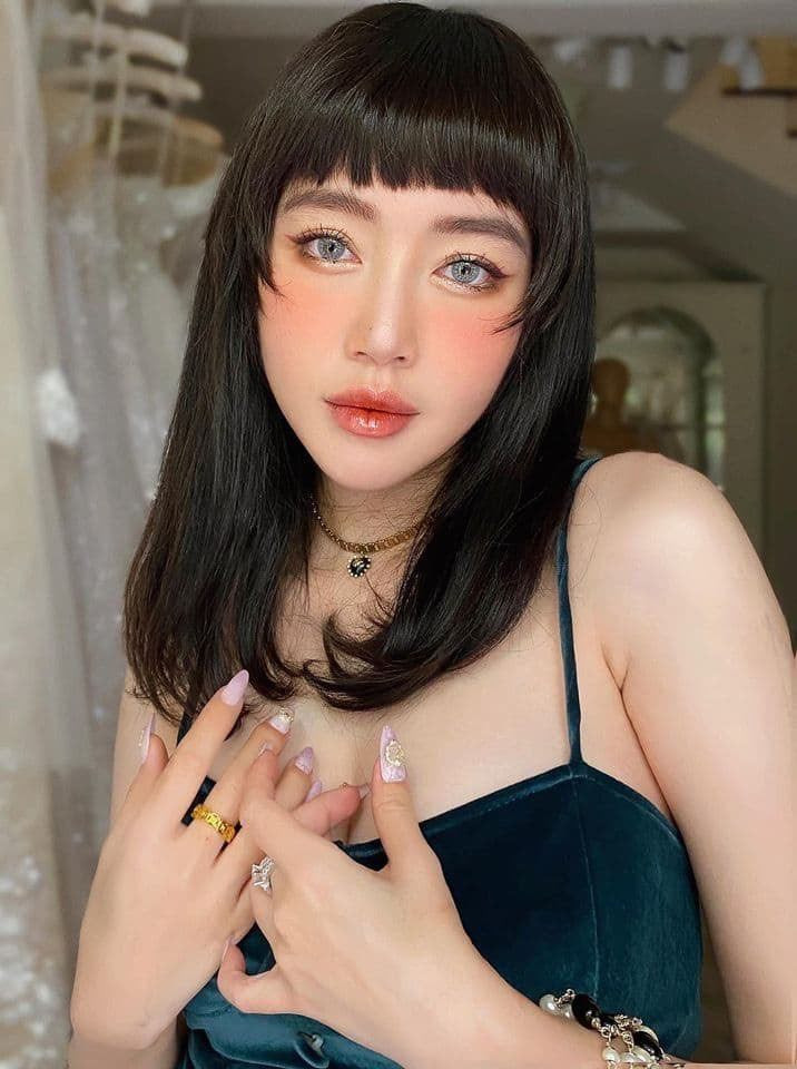 Elly Trần gây bất ngờ vì đổi kiểu tóc; Đặng Thu Thảo được khen quá xinh đẹp dù đã 2 con ảnh 15