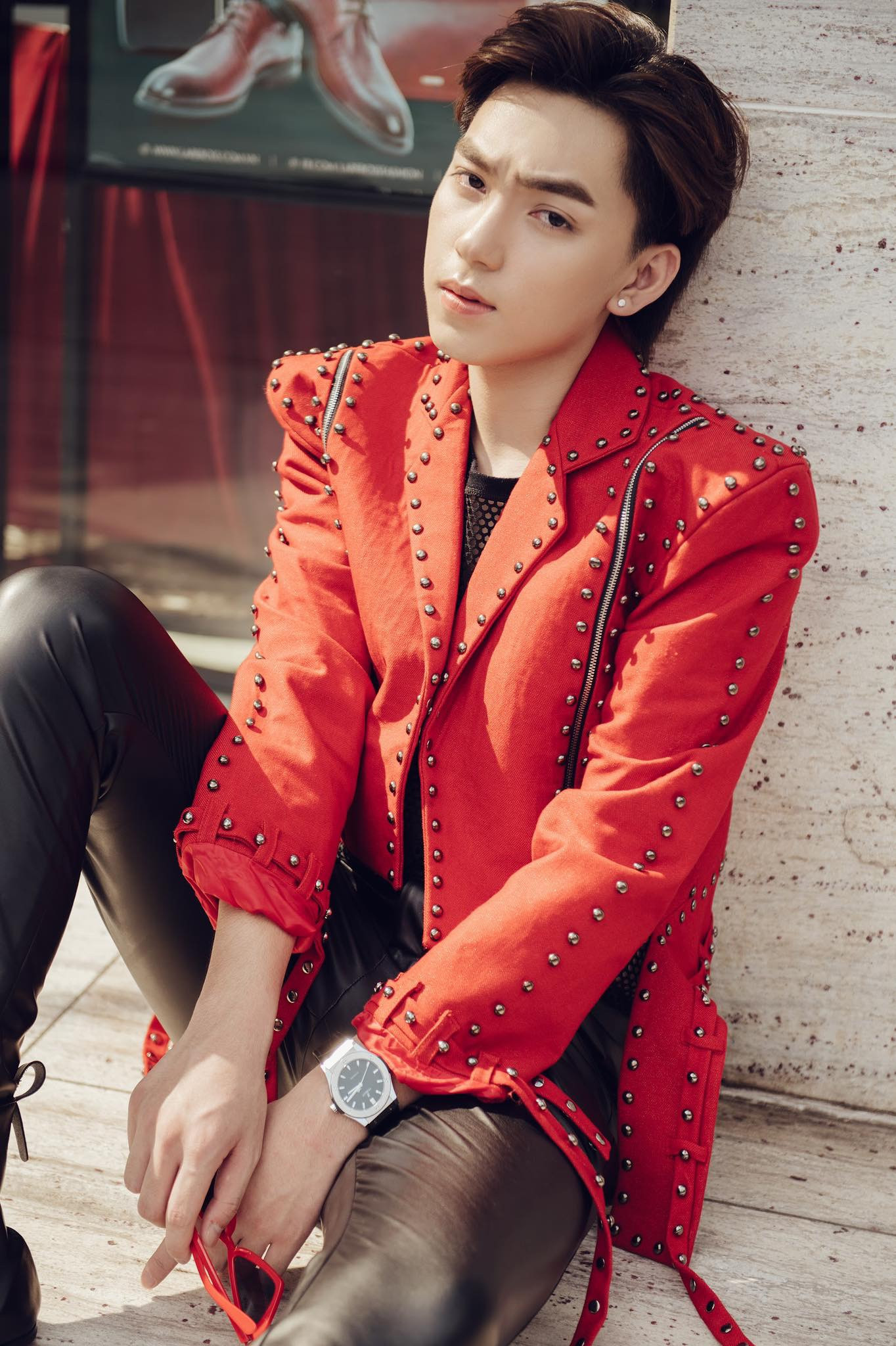 Hot boy đa tài Long Hoàng - “nam thần” triển vọng của V-biz ảnh 2