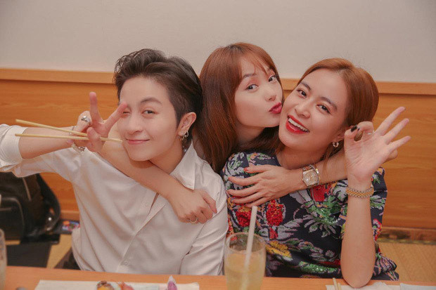 Showbiz 24/6: Đàm Thu Trang khoe bụng bầu, Hồ Ngọc Hà “đáp miếng” rạng rỡ mang song thai ảnh 4