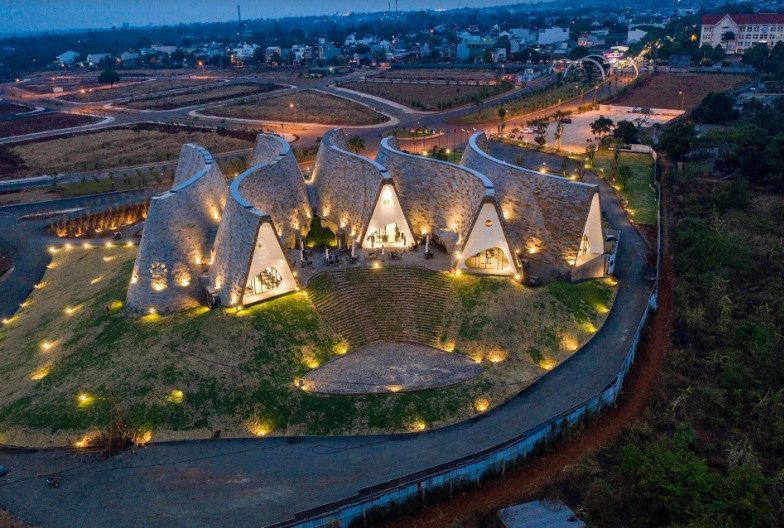 Đi biển gì tầm này, check-in “đổi gió” ngay với phố núi hoang sơ cùng giới trẻ Ban Mê ảnh 4