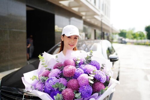 Showbiz 25/7: Sam chi mạnh tay mua xế hộp, Kay Trần đầu quân về công ty Sơn Tùng M-TP ảnh 2