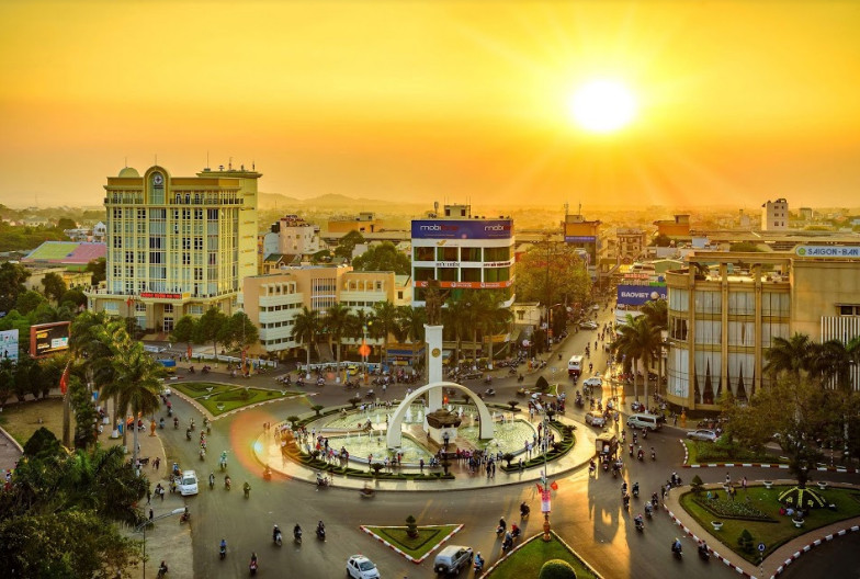 Đi biển gì tầm này, check-in “đổi gió” ngay với phố núi hoang sơ cùng giới trẻ Ban Mê ảnh 2