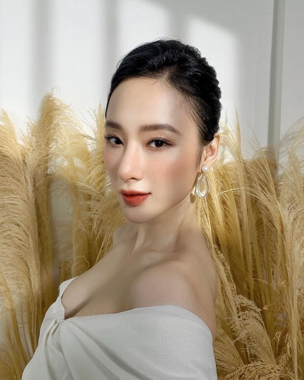 Thủy Tiên bị ông xã ngó lơ khi biển diễn; Angela Phương Trinh bất ngờ diện váy gợi cảm ảnh 13