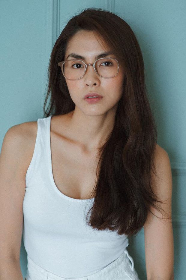 Showbiz 22/7: Hà Tăng gây sốt với vòng eo con kiến dù đã có 2 con, Tuấn Hưng ngưng ca hát ảnh 4