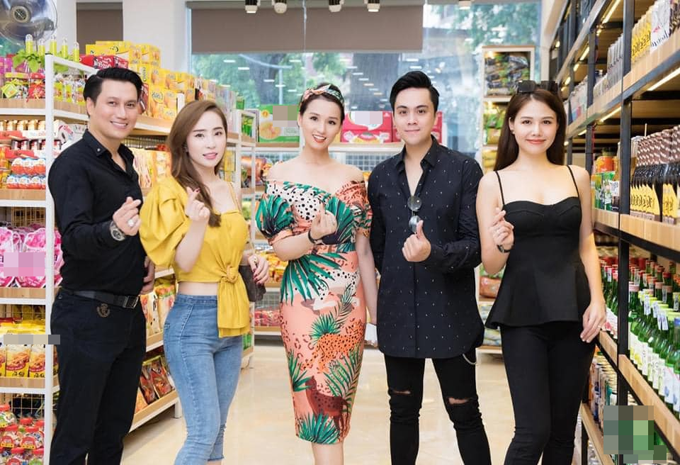 Showbiz 30/6: Hậu ly hôn, Bảo Ngọc vui vẻ bên gia đình, Hoài Lâm xuề xòa, xuống sắc ảnh 25