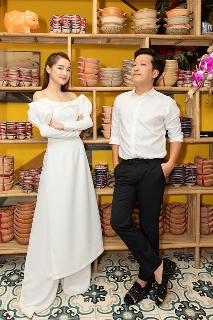 Showbiz 27/7: Hoàng Thùy mặc "bánh bèo" gây tranh cãi, Kaity Nguyễn chủ động cách ly ảnh 10