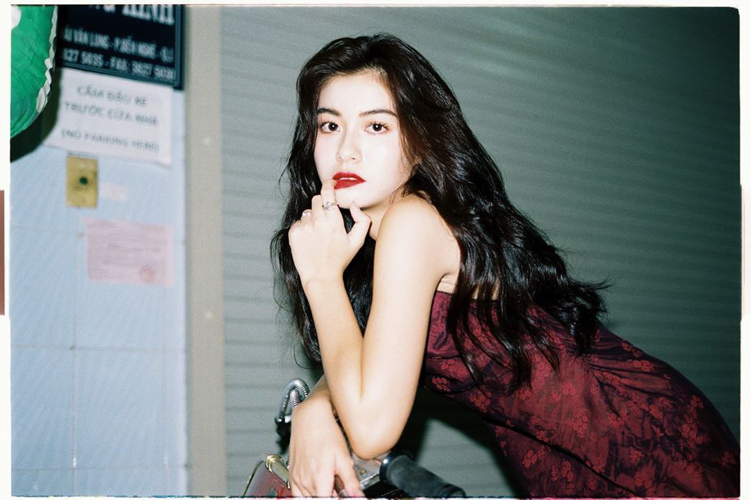 Sắc màu SV 4/8: Nữ sinh đẹp tựa diễn viên Hoa ngữ; hot boy TikTok triệu view mới nổi ảnh 6