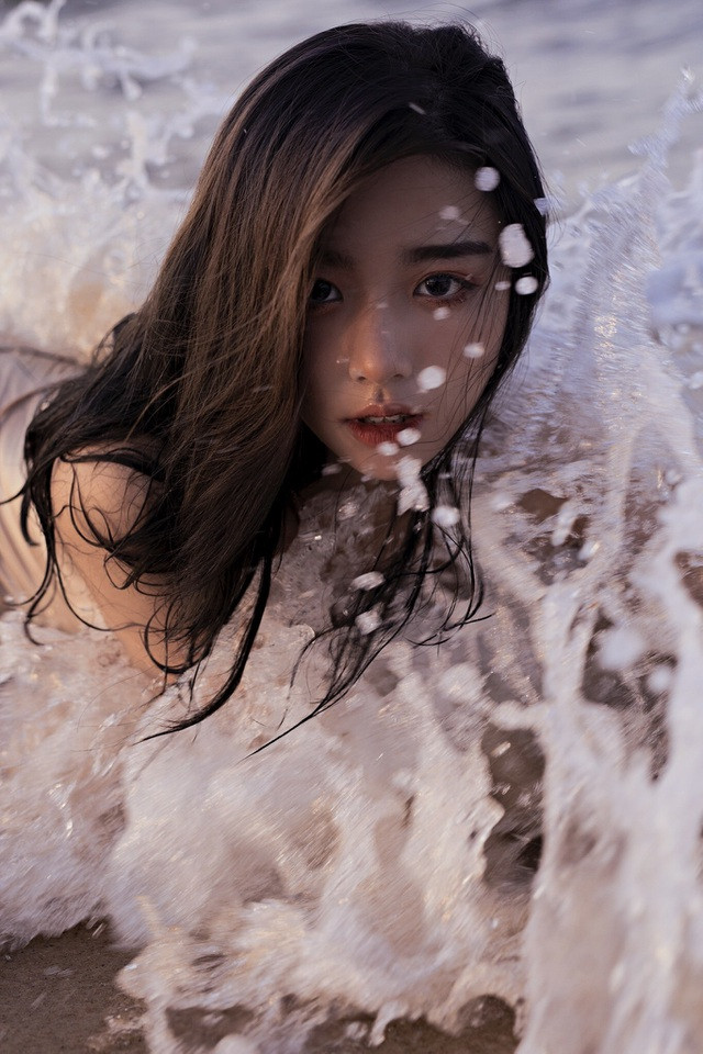 Sắc màu SV 21/7: Cô “Dương Mịch” của ĐH Greenwich; hot girl “đường phố” lột xác quyến rũ ảnh 6