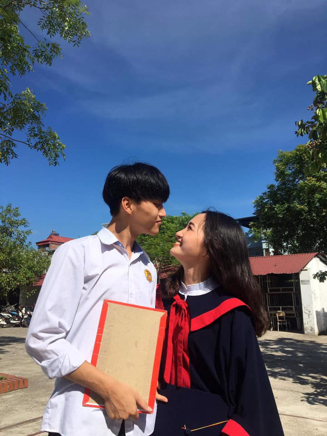 Sắc màu SV 16/7: "Nam thần" ĐH Công nghệ nhập hội trai đẹp trong học kỳ quân sự ảnh 6