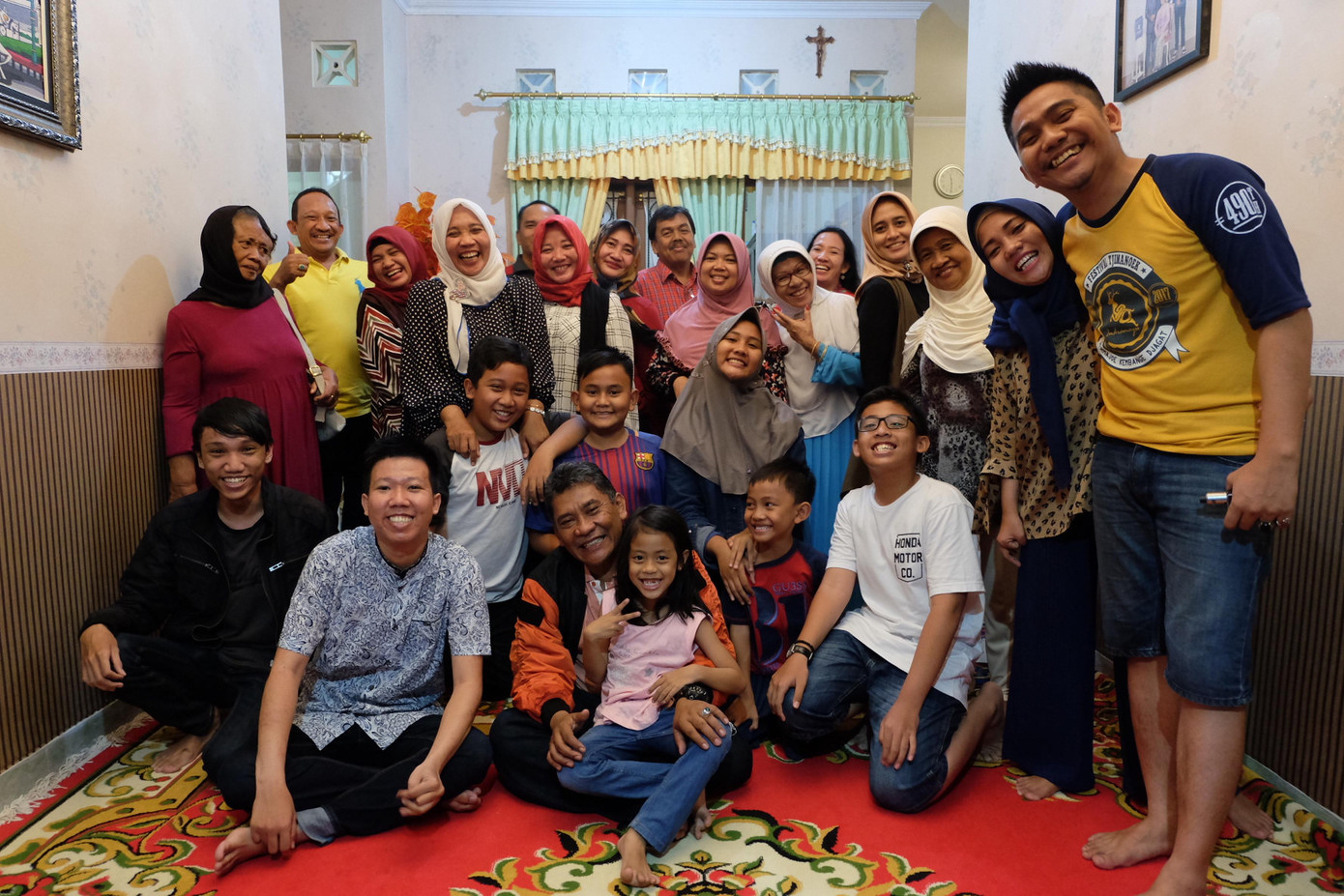 Khoa “khô gà” truyền cảm hứng tích cực qua cuốn sách “Đi qua hai mùa dịch“ ảnh 3