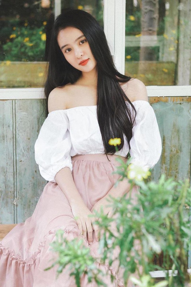 Sắc màu SV 4/7: Chàng trai Việt đỗ 4 ĐH Canada, nữ sinh Olympic Lý thành Hoa khôi ảnh 2