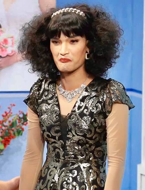 Showbiz 10/7: Hoài Linh lên tiếng về tin đồn ở ẩn vì ế show; Hồng Quế tung ảnh “nóng“ ảnh 15