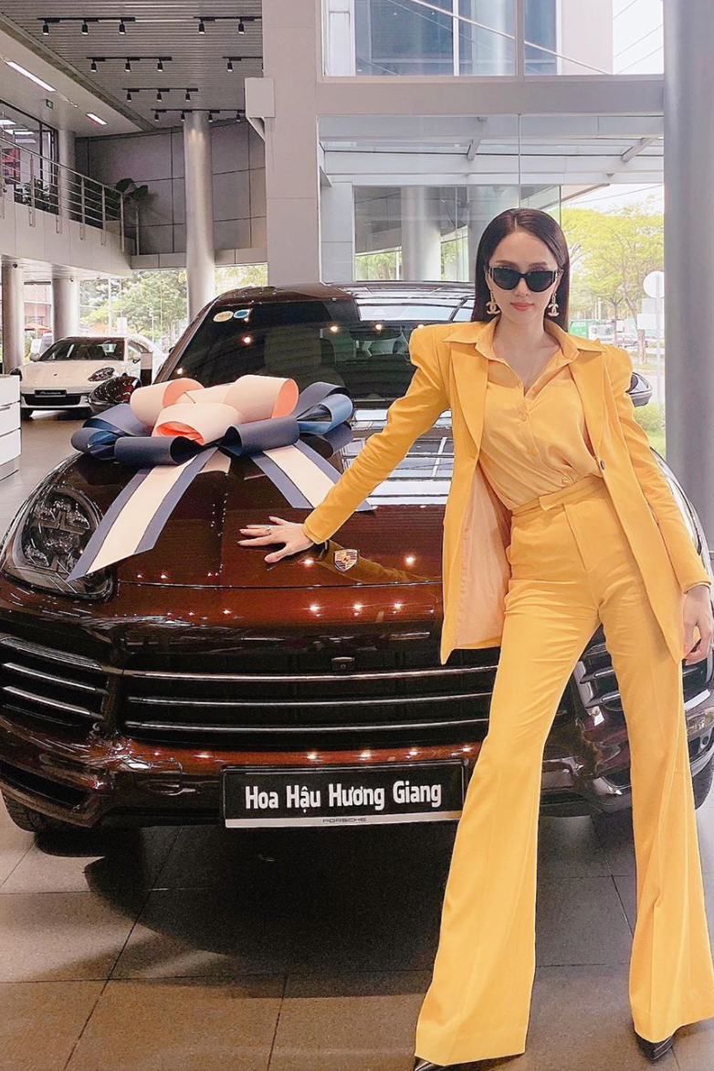 Showbiz 14/6: Hương Giang tậu xe 5 tỷ, Lynk Lee tuyên bố “giữ nguyên giới tính nữ“ ảnh 1