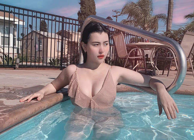 Bông hồng lai Việt - Mỹ “gây sốt” với nhan sắc cực phẩm và body nóng bỏng ở tuổi 18 ảnh 8