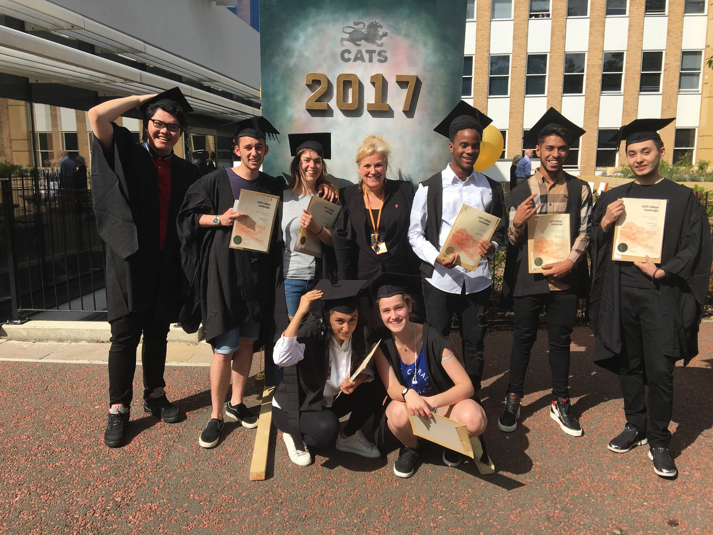 Chủ tịch Hội Sinh viên tại Brighton (Anh) và chuỗi thành tích “khủng” đáng ngưỡng mộ ảnh 2