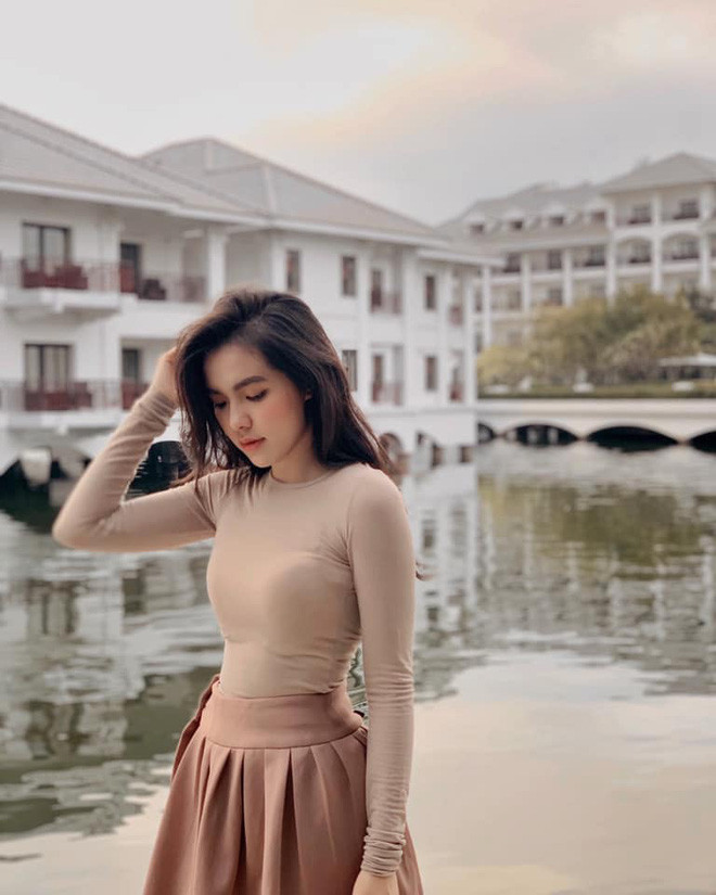 Sắc màu SV 28/6: 3 mỹ nữ ĐH Kinh tế Quốc gây sốt mạng, sinh viên lao đao vì giá điện tăng ảnh 14