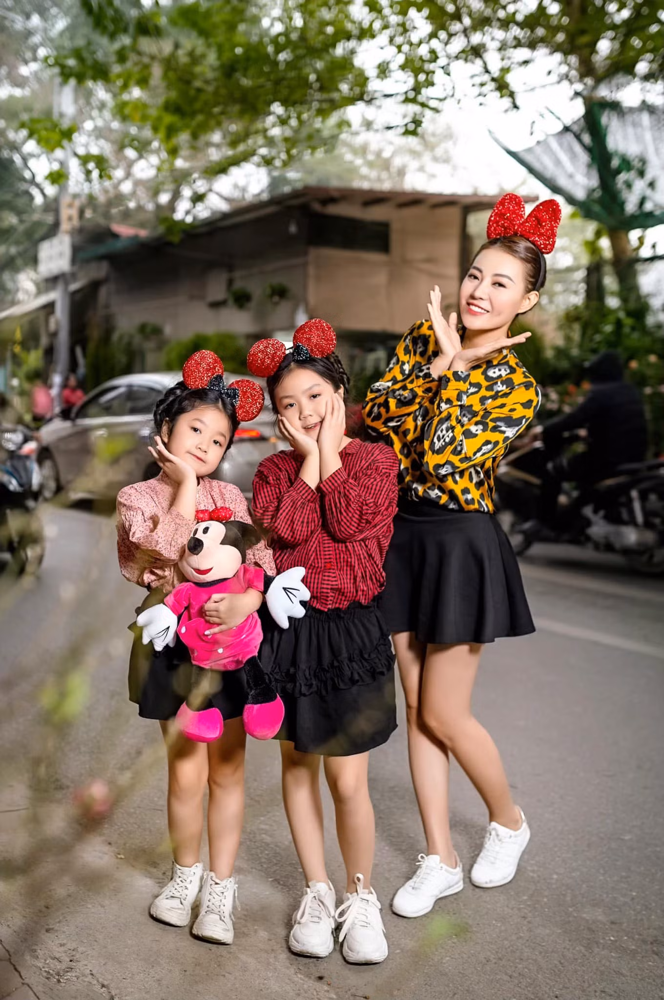 Thanh Hương “Sinh tử” lấn sân làm ca sĩ, “biến hình” trong 9 ca khúc ảnh 5