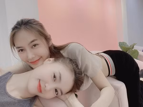 Showbiz 25/6: Thúy Vân dính nghi vấn cưới chạy bầu, Phillip Nguyễn - Linh Rin tái hợp ảnh 18