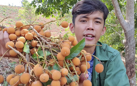 Sắc màu SV 24/7: 9X “lột xác” nhờ yoga, nữ sinh thiết kế thời trang thu nhập khủng ảnh 7