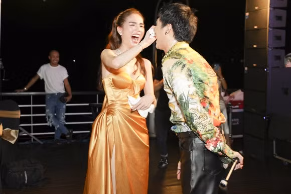 Showbiz 27/6: Nghi vấn hội bạn thân “cạch mặt” Chi Pu; Ngọc Trinh, Noo Phước Thịnh tình tứ ảnh 8