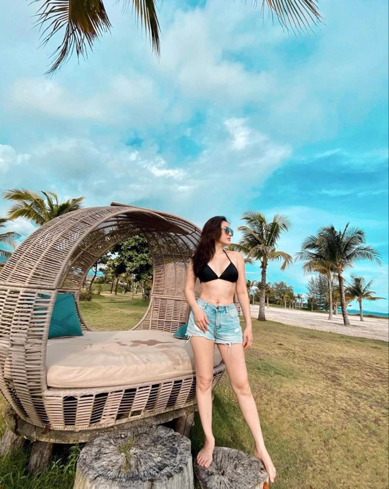 Showbiz 22/7: Hà Tăng gây sốt với vòng eo con kiến dù đã có 2 con, Tuấn Hưng ngưng ca hát ảnh 16