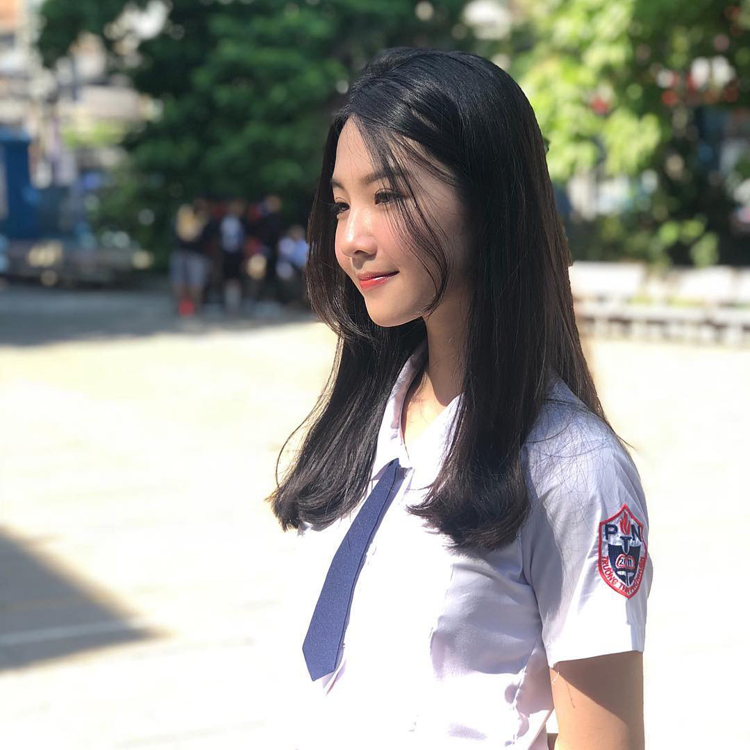 Sắc màu SV 20/7: Nữ sinh viên Y Dược đẹp tựa thiên thần, nhan sắc “lên hương” sau giảm cân ảnh 12